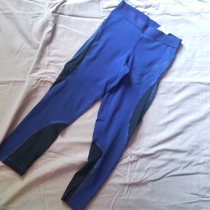 Nike Pro Hypercool girls XS blue and black leggings